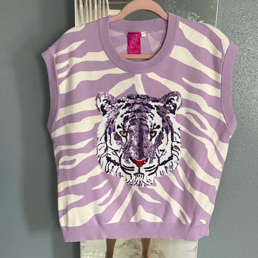 QUEEN OF SPARKLES Lavender and Hot Pink Knit Top